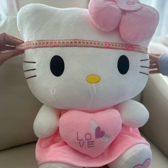 Hello Kitty plush - Picture 2 of 10